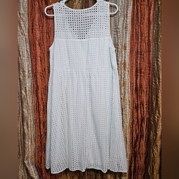 Lane Bryant White Sleeveless Eyelet Dress Plus Size 20 - Picture 2 of 7